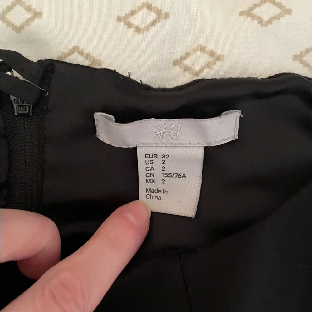 H&M Black Flared Bottom Dress - Picture 5 of 5